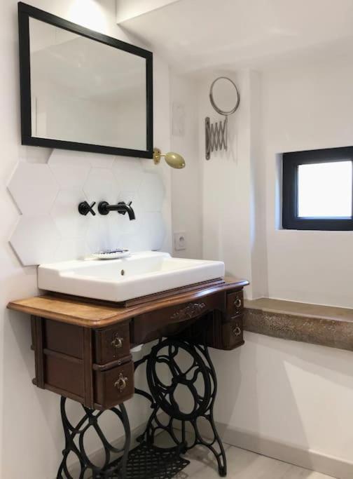 Maison Avec Cour L'atelier Holiday home Couchey